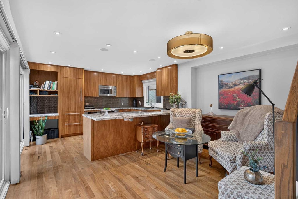 Photo of 1726 8 Avenue NW #6, Calgary, AB T2N 1C2 (MLS # A2336287)