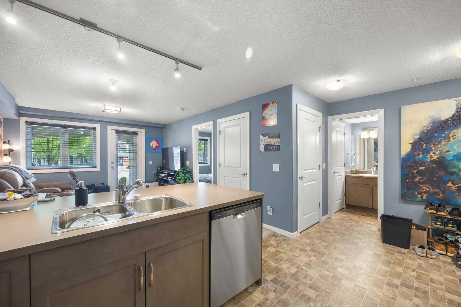 402 Kincora Glen Road NW 3110