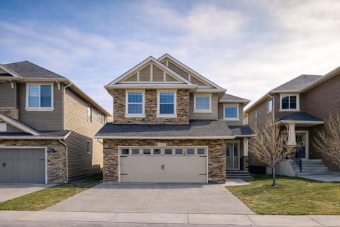 Photo of 70 Nolancliff Crescent NW, Calgary, AB T3R 0S6 (MLS # A2301044)