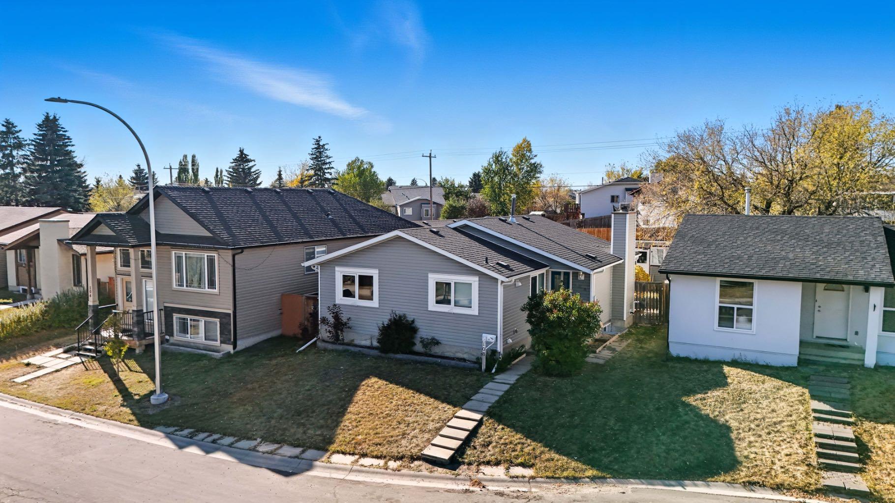 108 Falchurch Crescent NE