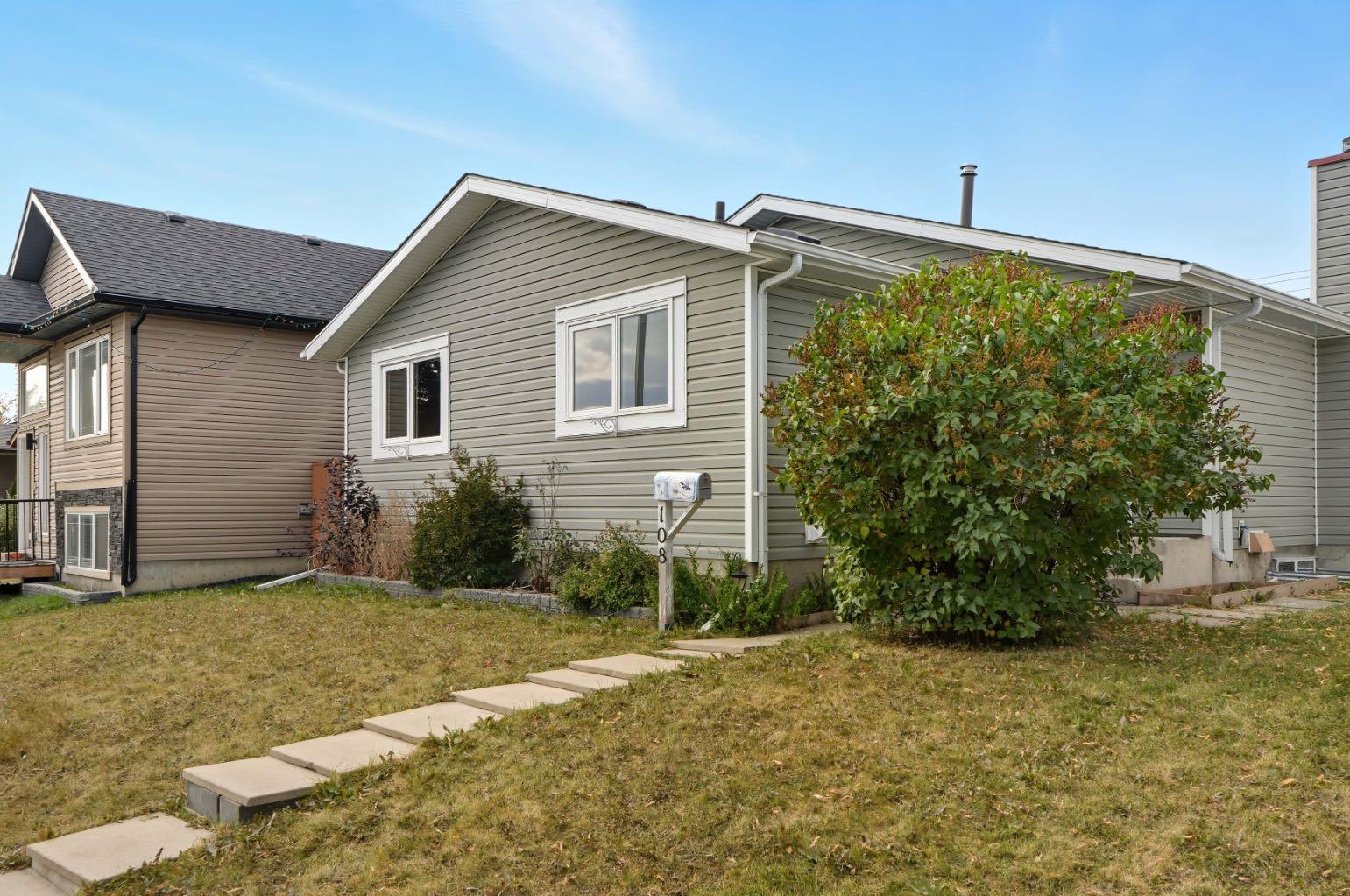 108 Falchurch Crescent NE