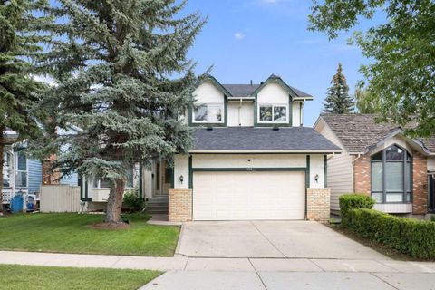 156 Woodfield Road SW Calgary AB T2X 3V9