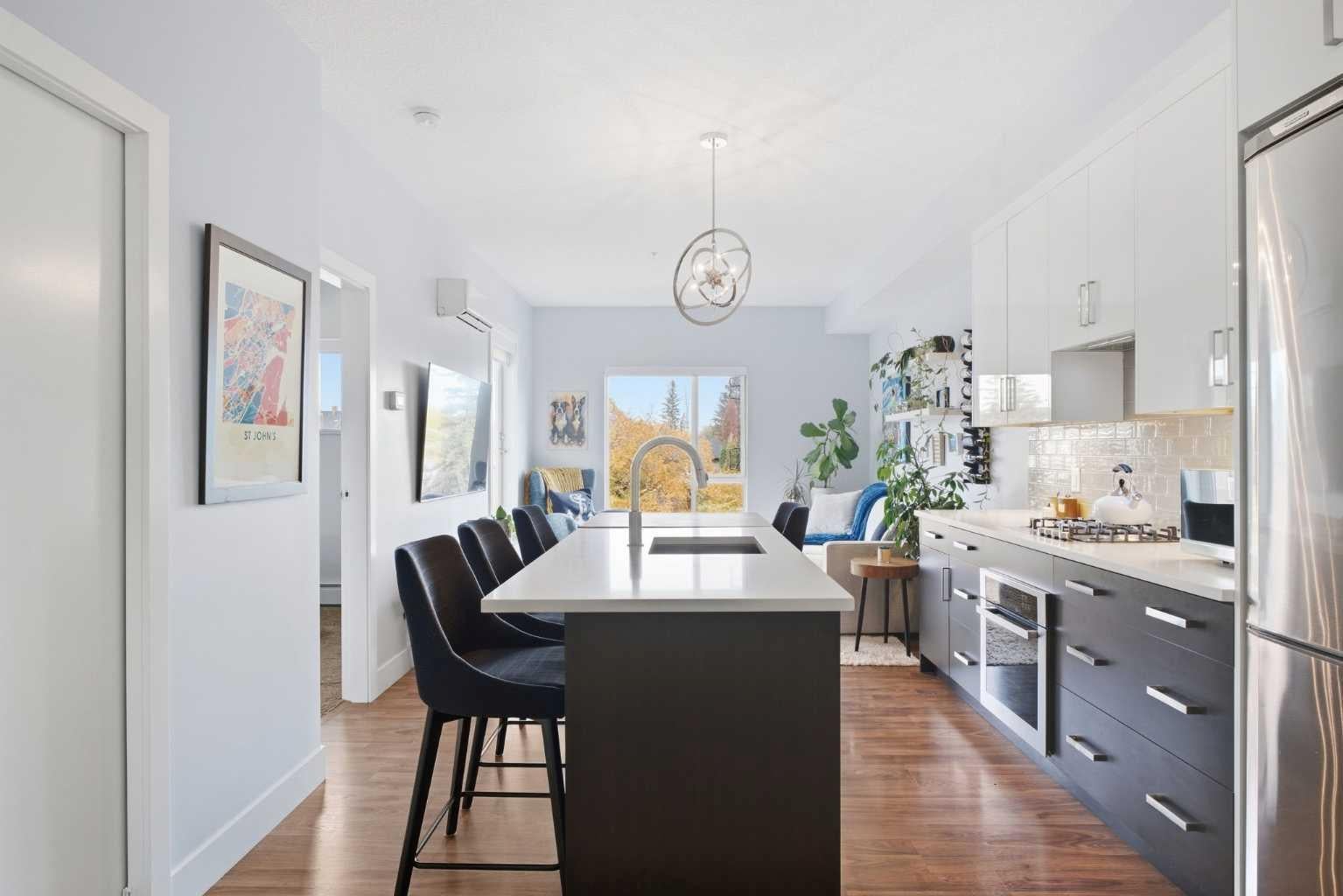 1521 26 Avenue SW 405