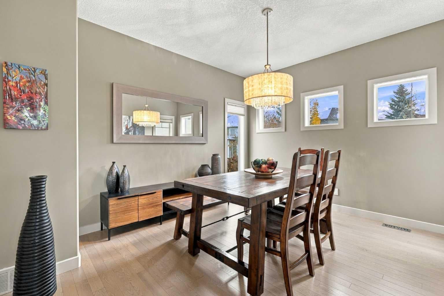 54 West Cedar Place SW