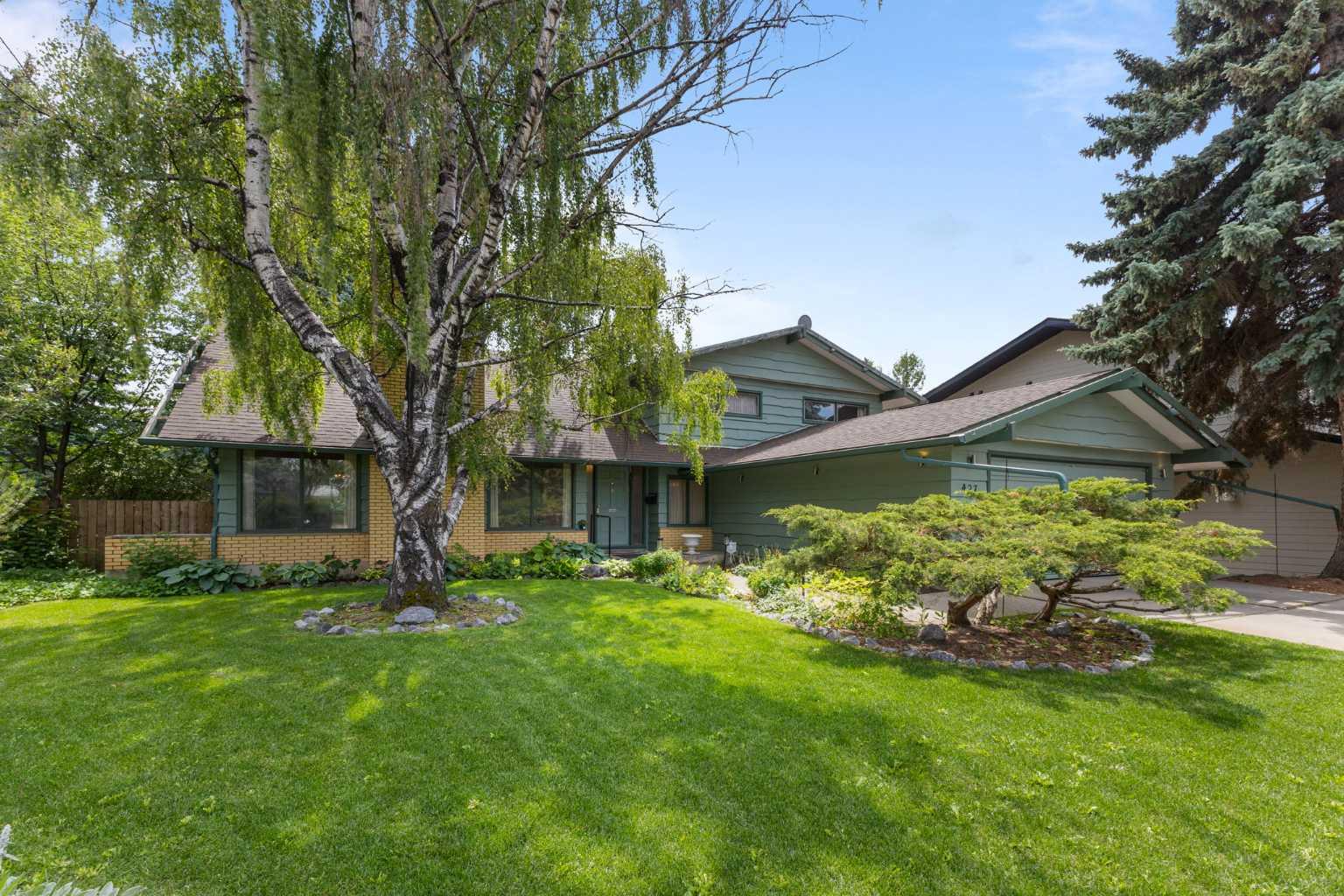 427 Willow Grove Crescent SE
