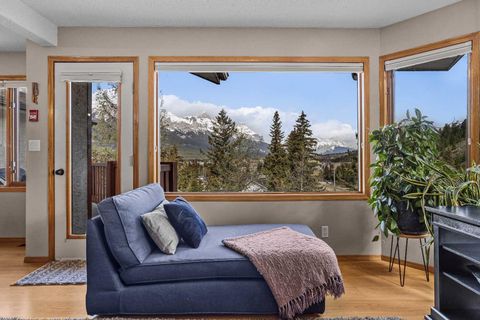 9 Blackrock Crescent W 12 Canmore AB T1W 1A2
