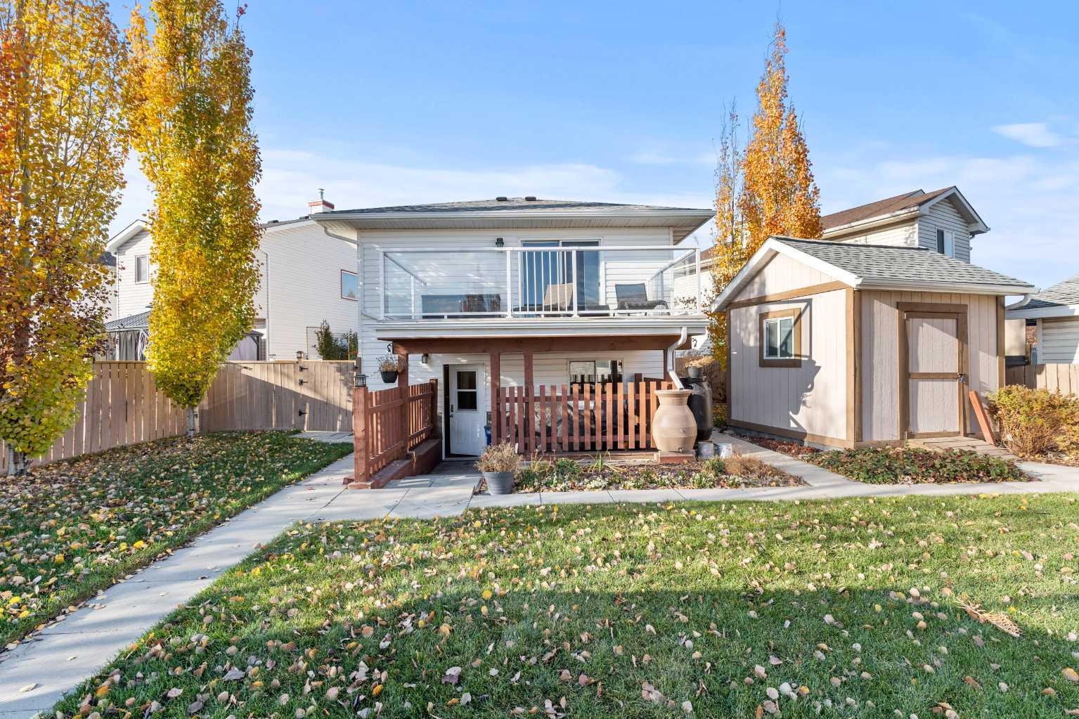 196 Harvest Gold Heights NE