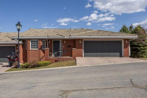 Photo of 4 Prominence Path SW, Calgary, AB T3H 2W7 (MLS # A2306246)