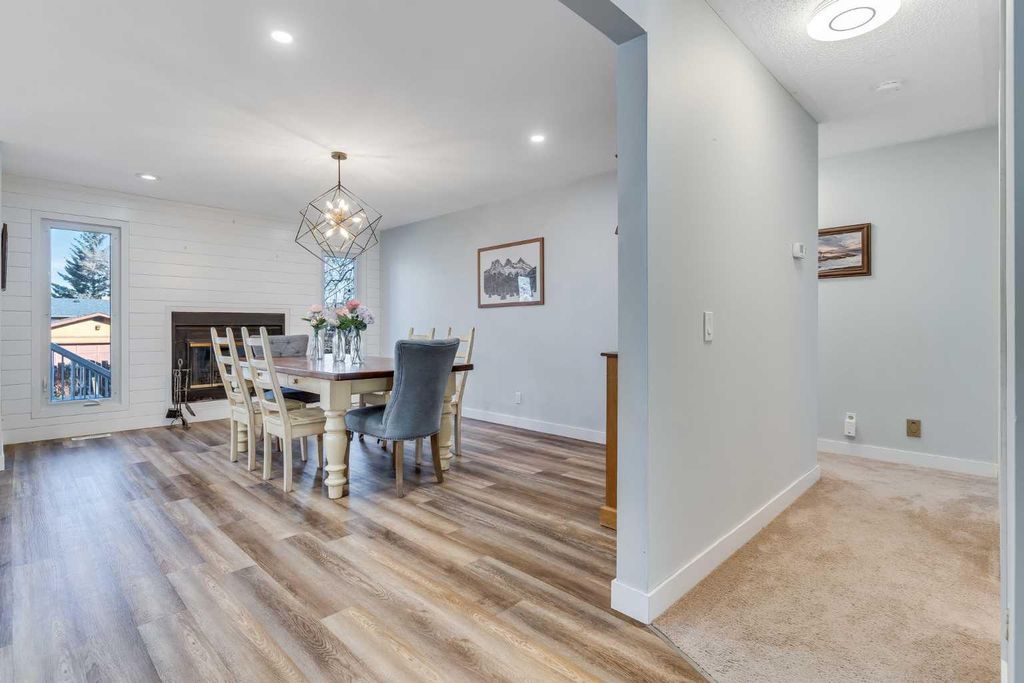 Photo of 404 6 Street, Irricana, AB T0M 1B0 (MLS # A2263710)