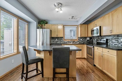 511 Killarney Glen Court SW Calgary AB T3E 7H4