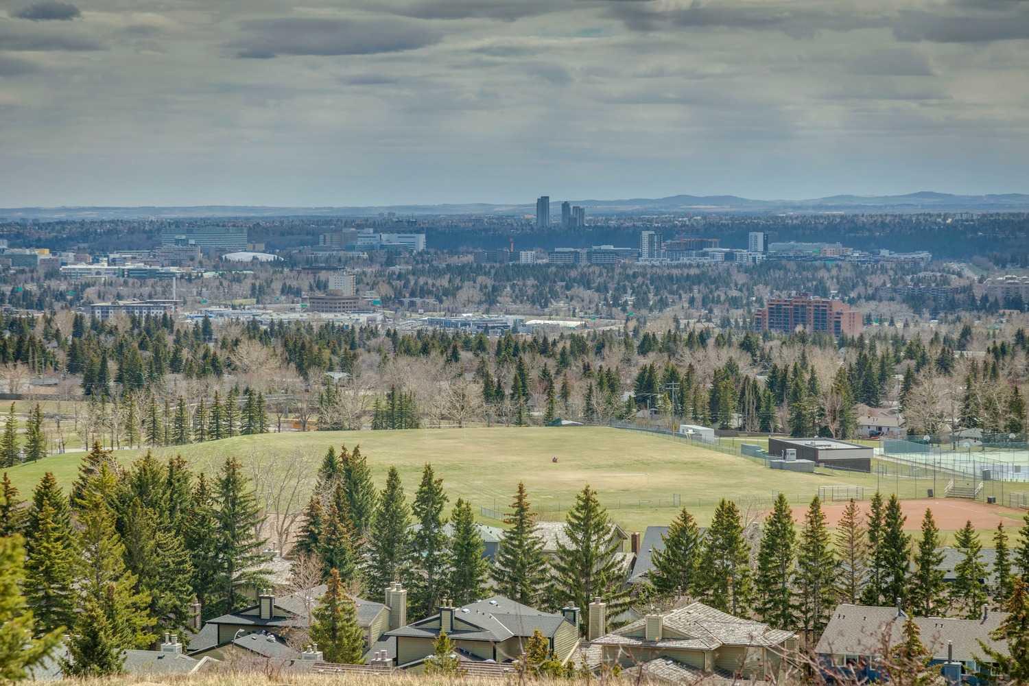 55 Edenstone View NW