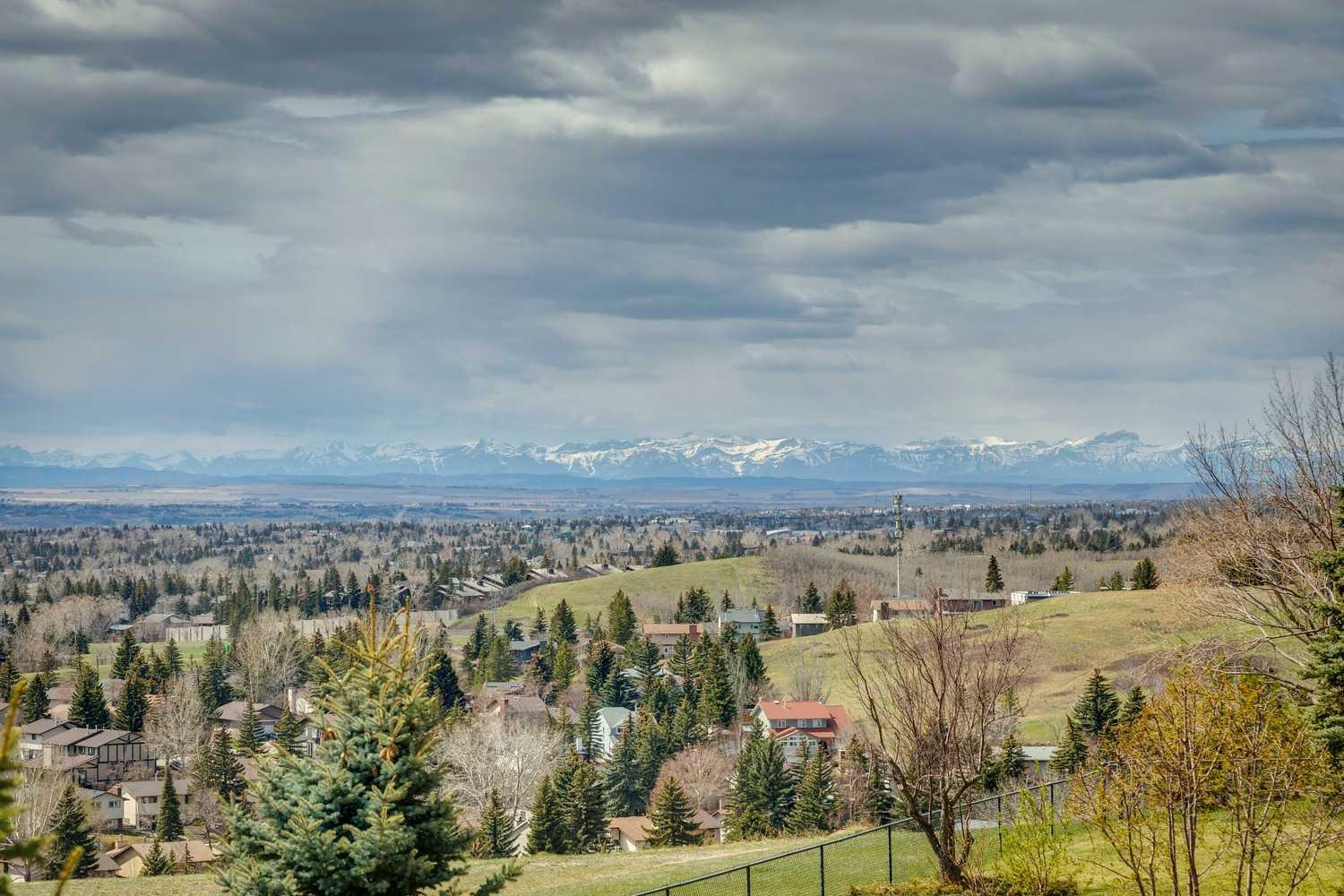 55 Edenstone View NW