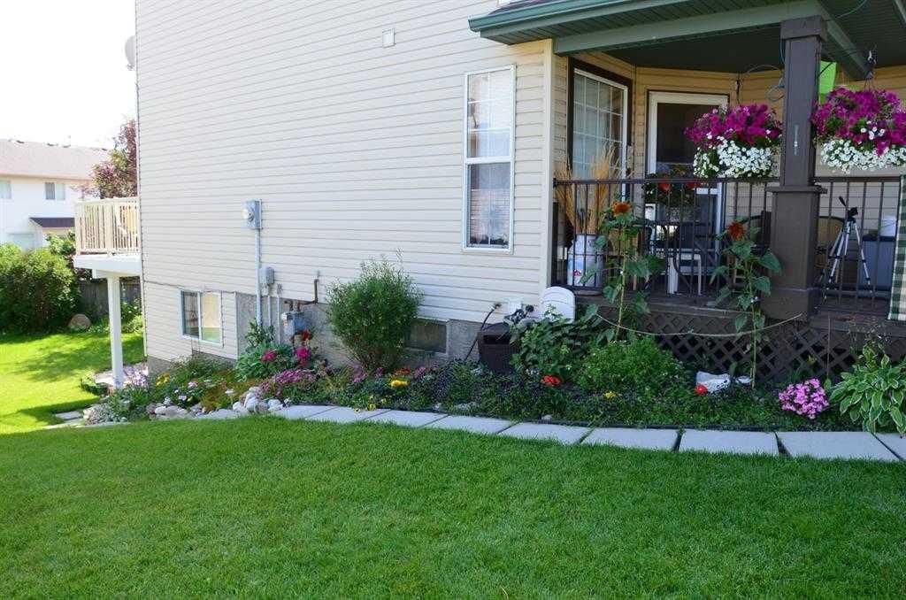 Photo of 57 West Terrace Road, Cochrane, AB T4C 1S6 (MLS # A2283297)