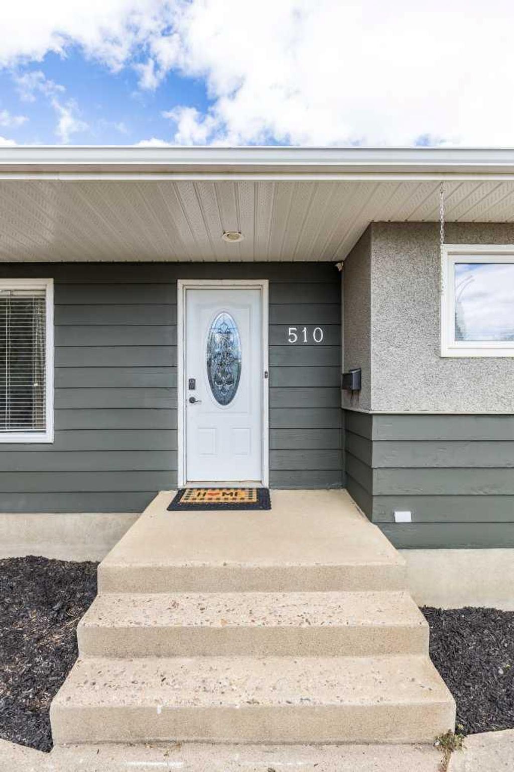 Photo of 510 Terrill Road NW, Medicine Hat, AB T1A 7A7 (MLS # A2309692)