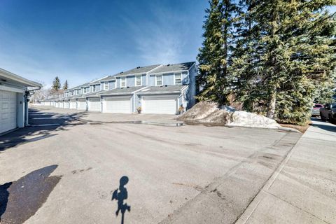 Tiny photo for 28 Berwick Crescent NW #29, Calgary, AB T3K 1Y7 (MLS # A2291163)