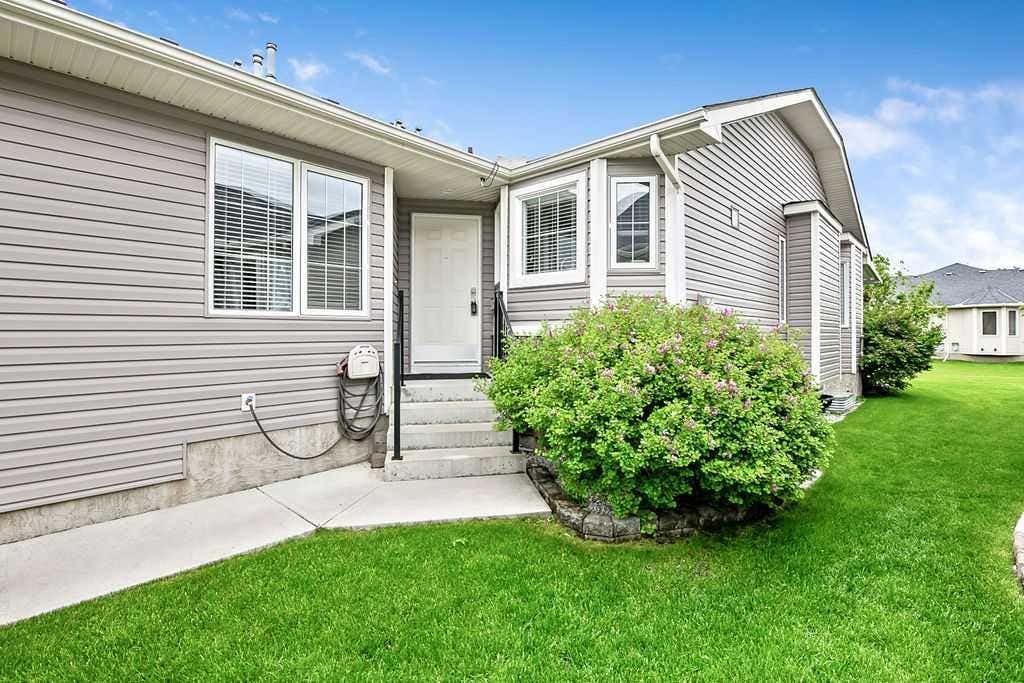 Photo of 1803 Riverside Drive NW, High River, AB T1V 0A2 (MLS # A2322551)