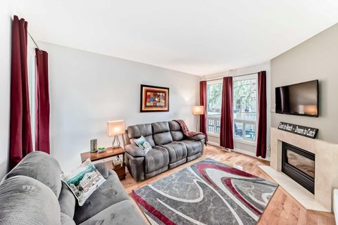 Photo of 10457 19 Street SW #14, Calgary, AB T2W 3E6 (MLS # A2304290)