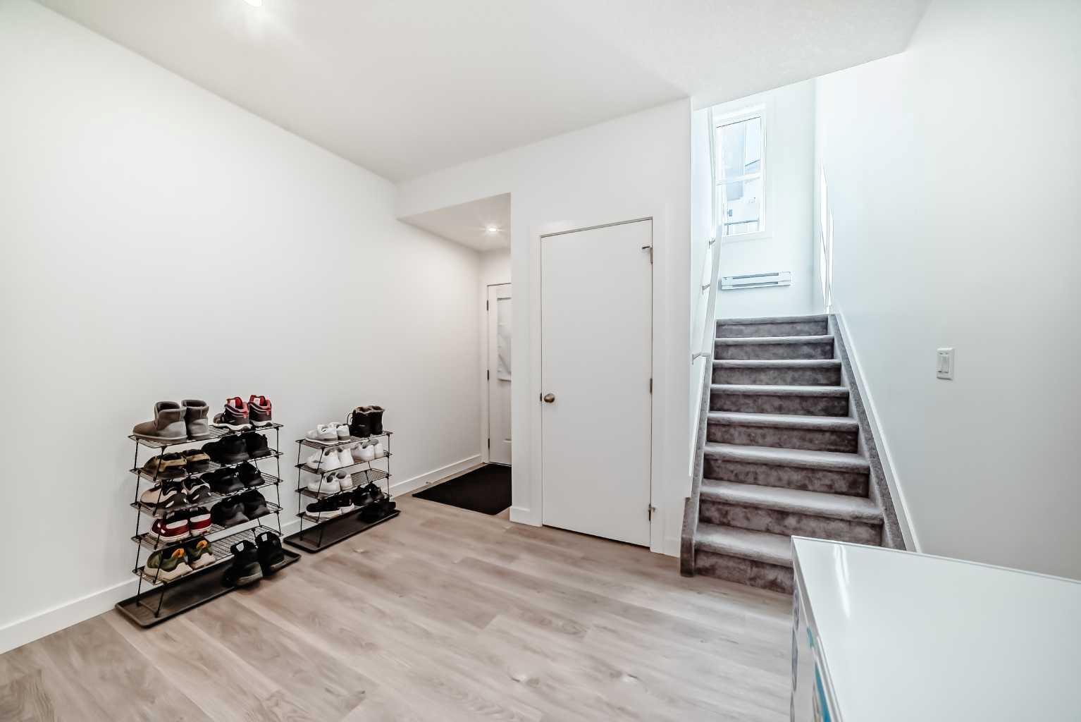 2117 81 Street SW 41