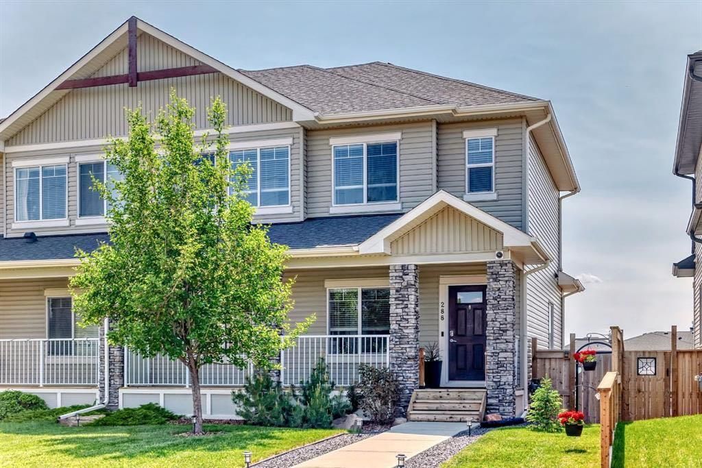 Photo of 288 Rainbow Falls Green, Chestermere, AB T1X 0S4 (MLS # A2262855)