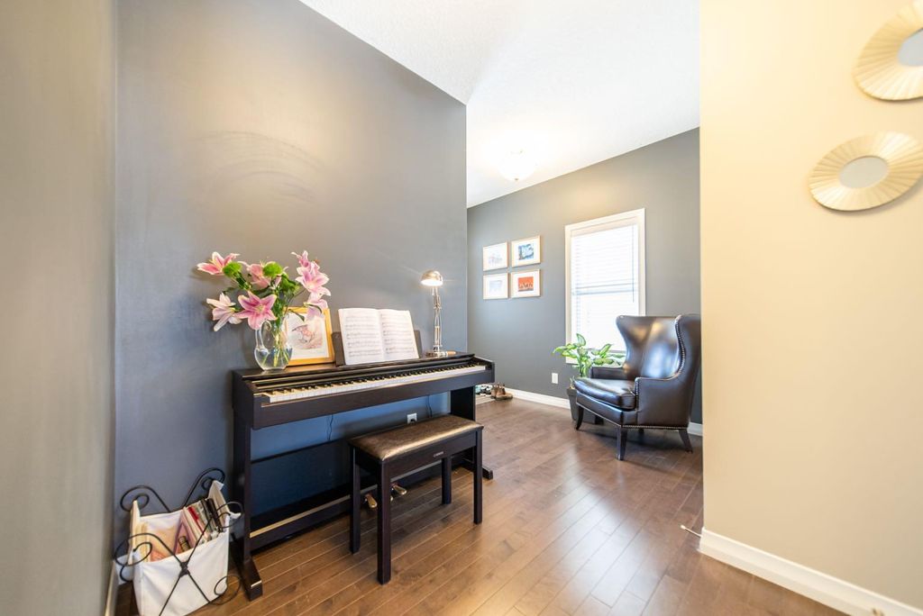 Photo of 98 Mahogany Passage SE, Calgary, AB T3M 2K4 (MLS # A2312074)