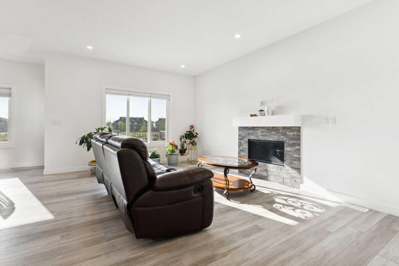 51 Midgrove Drive SW