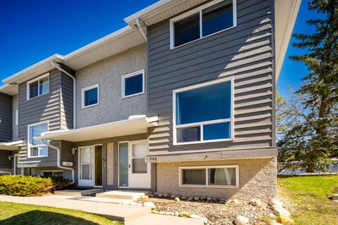 Photo of 6915 Ranchview Drive NW #141, Calgary, AB T3G 1R8 (MLS # A2305642)