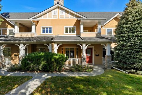 Photo of 4014 Patricia Landing SW, Calgary, AB T2T 6P4 (MLS # A2304202)