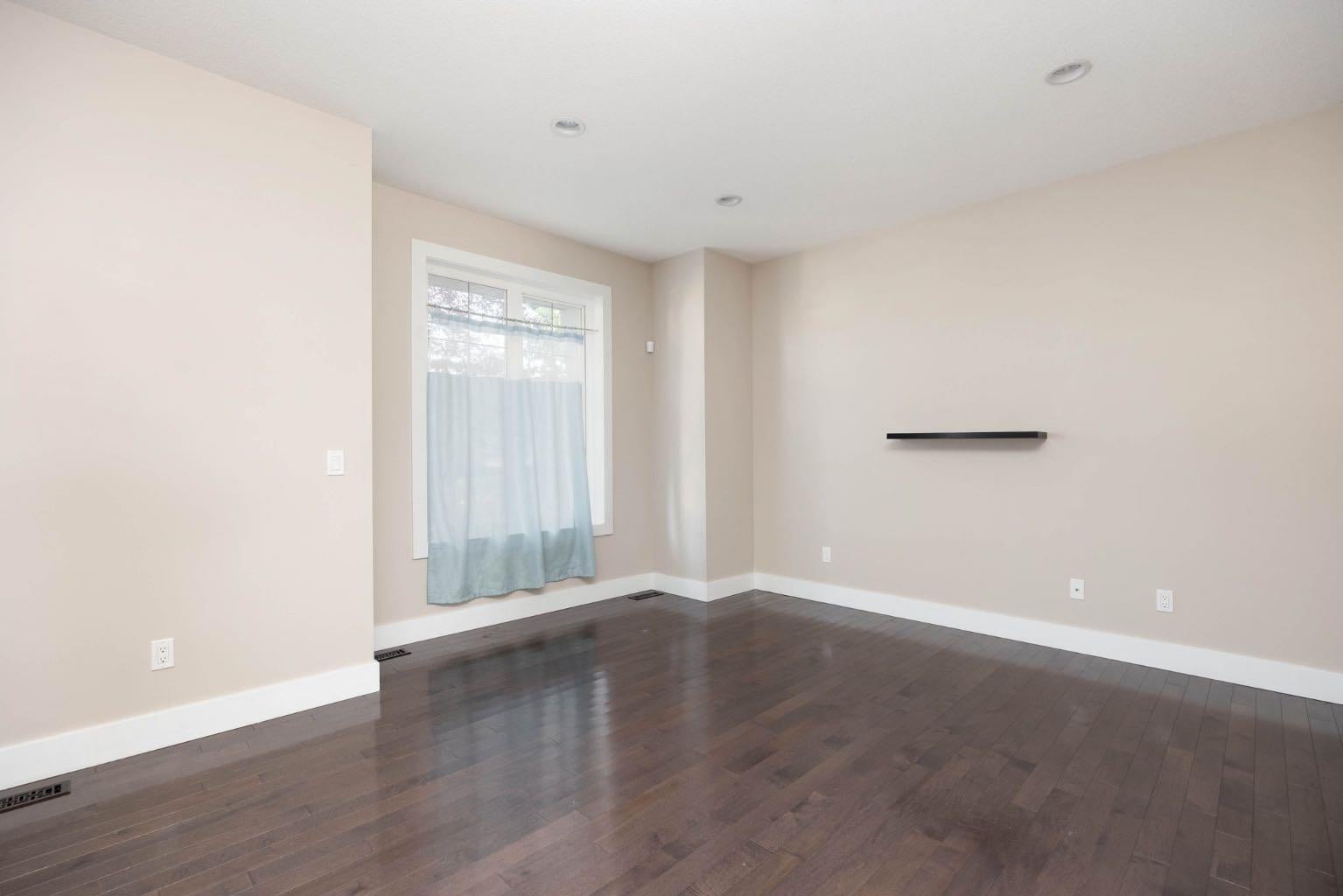 163 Merganser Crescent