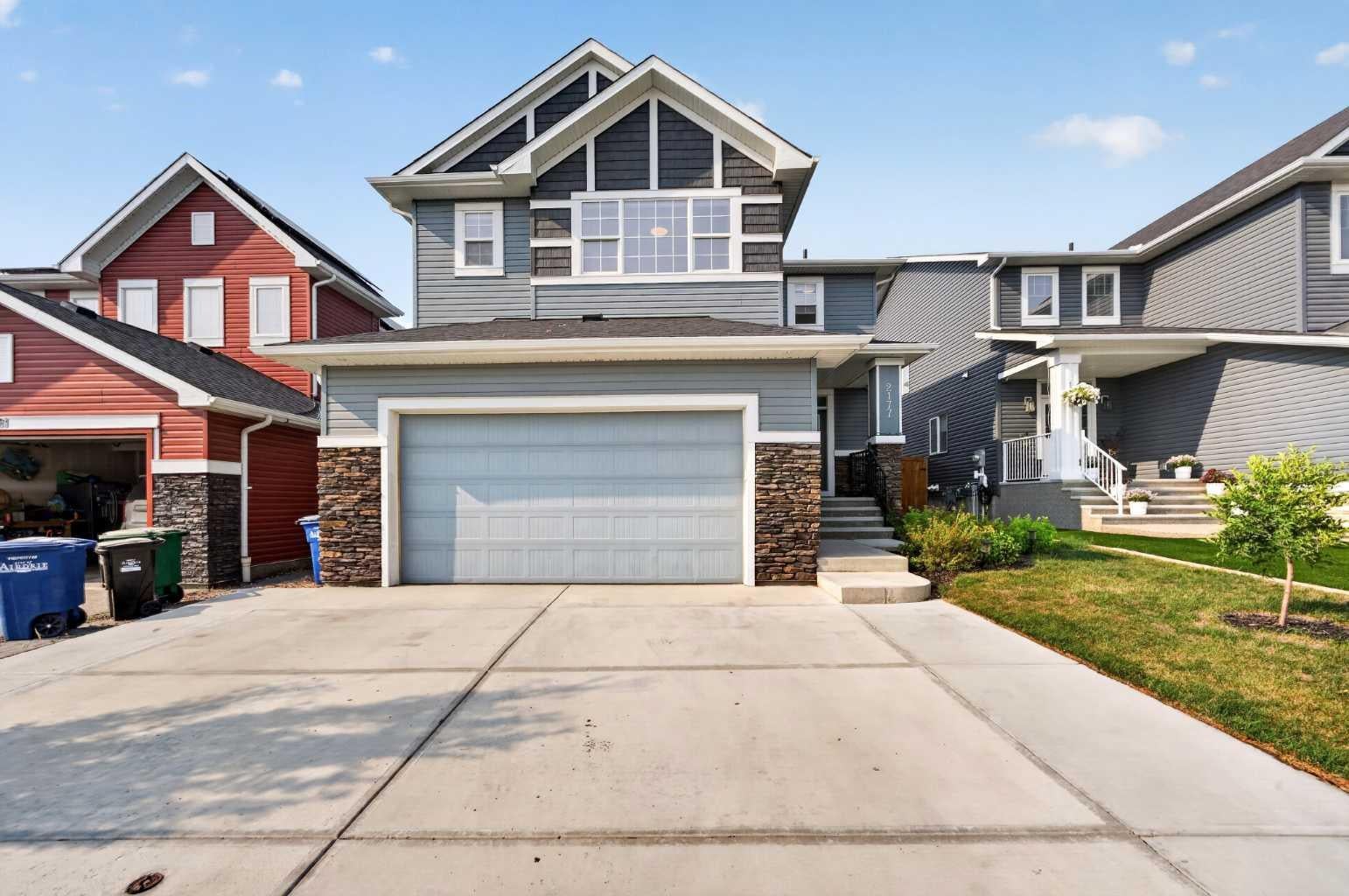 2177 Ravensdun Crescent SE
