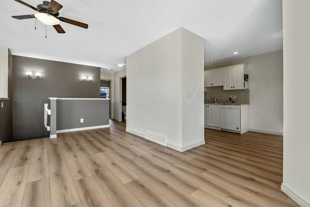 1013 3rd Street SW
