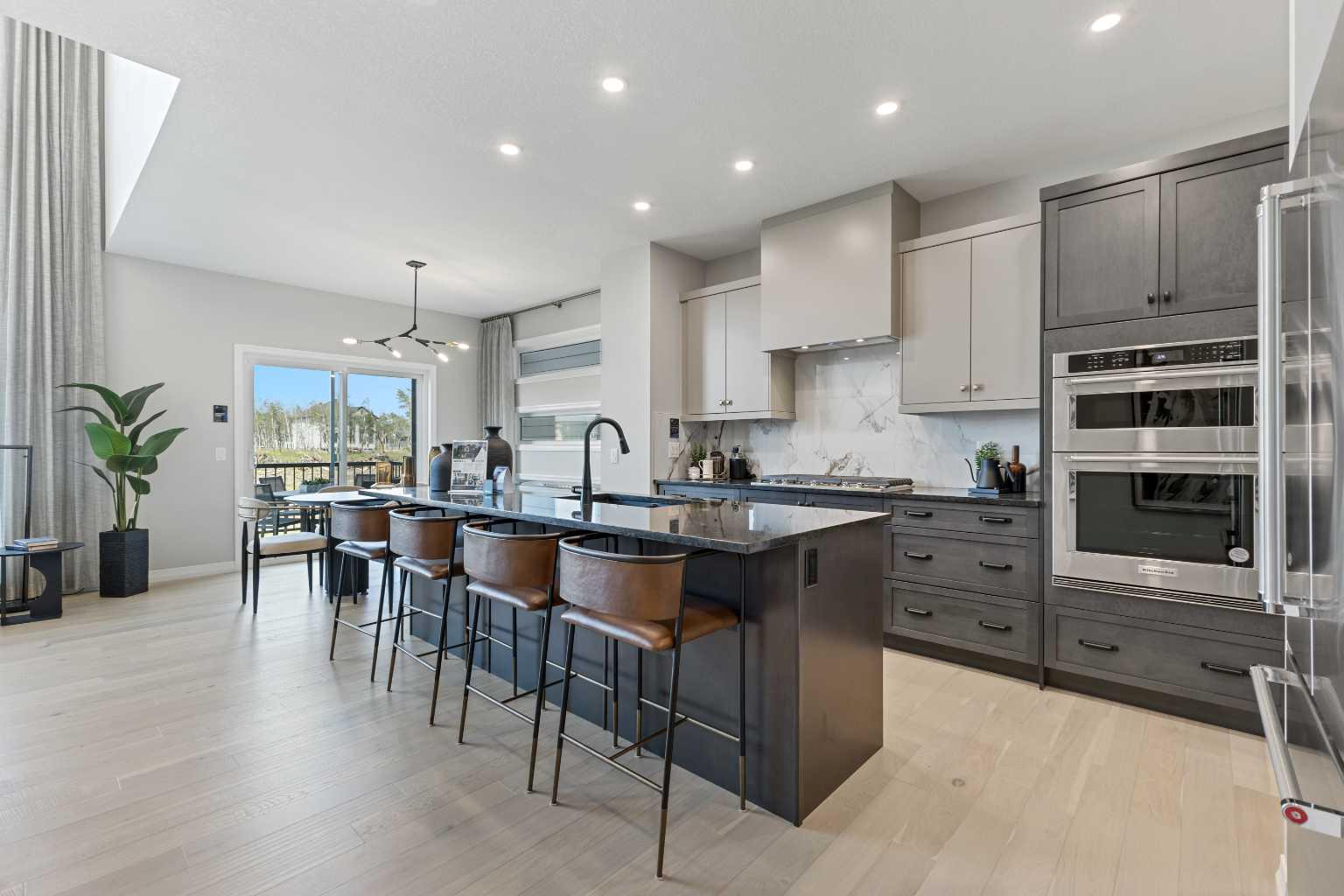 412 Legacy Circle SE