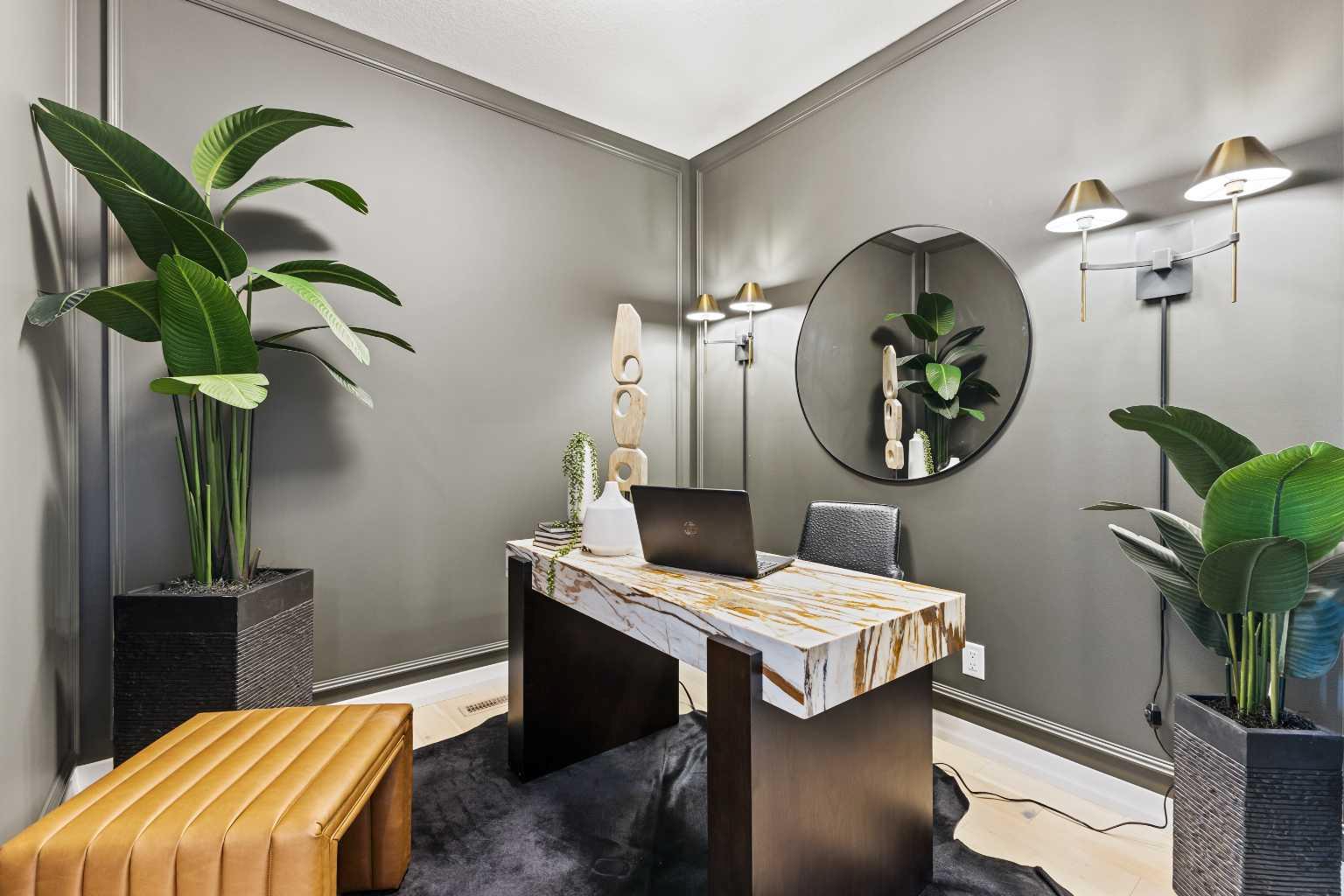 412 Legacy Circle SE