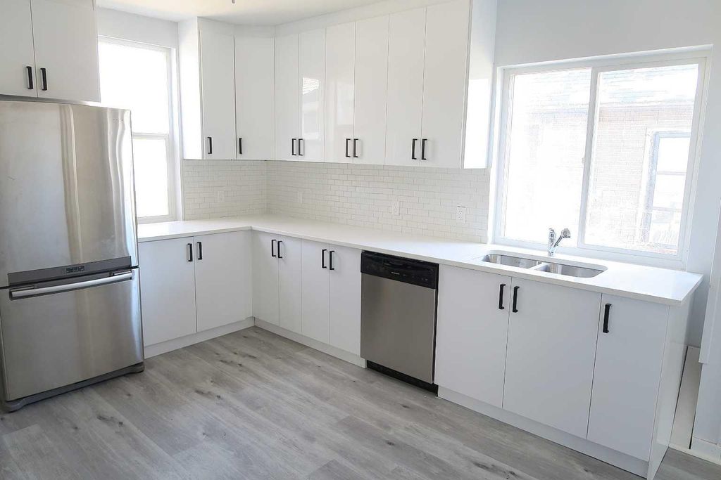 Photo of 4617 46 Street, Red Deer, AB T4N 1M7 (MLS # A2305018)