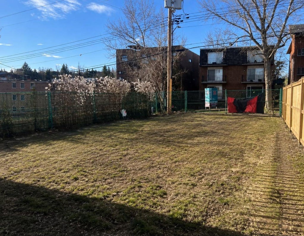 Photo of 2310 17 Street SW, Calgary, AB T2T 4M6 (MLS # A2353173)