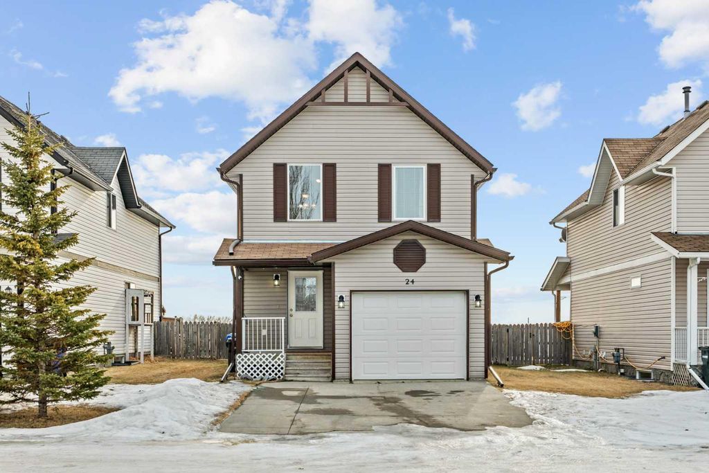 Photo of 24 Destination Place, Olds, AB T4H 1X8 (MLS # A2284785)