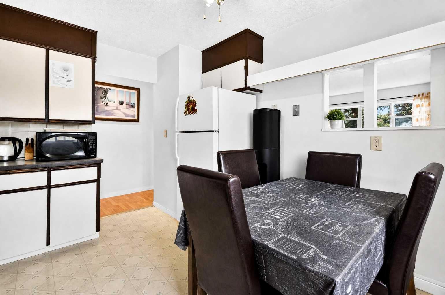 53 Queen Isabella Close SE