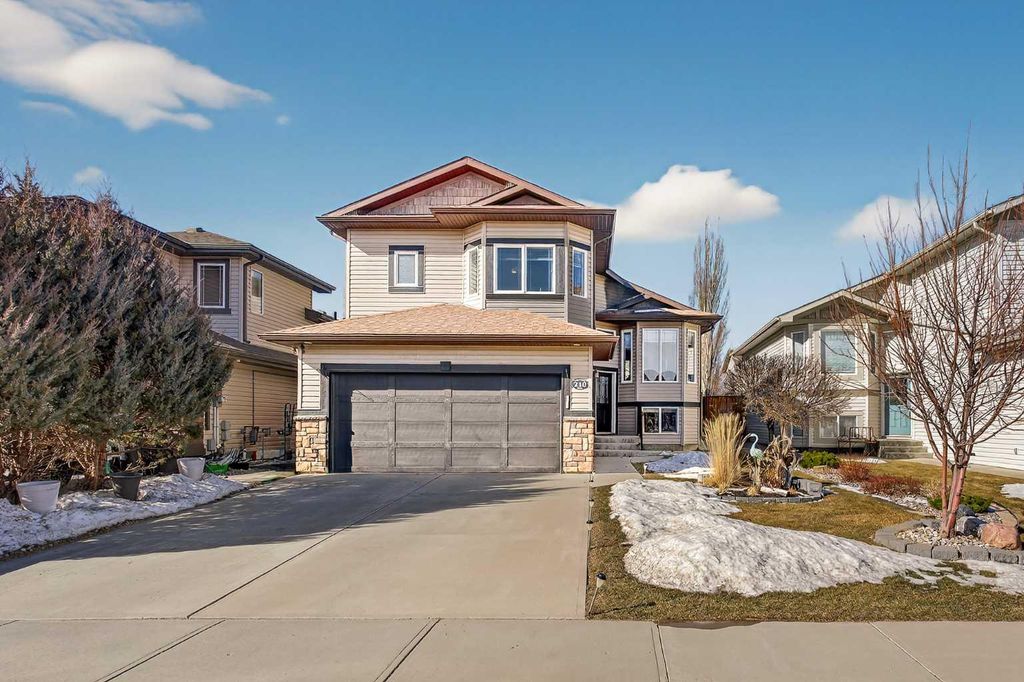 Photo of 210 Firelight Crescent W, Lethbridge, AB T1J 4W1 (MLS # A2289625)