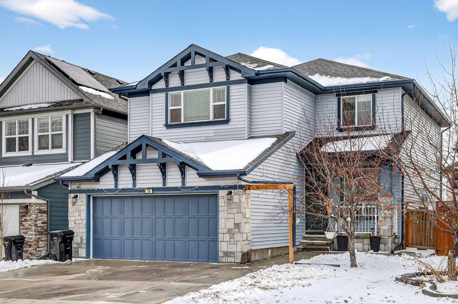 38 Silverado Skies Crescent