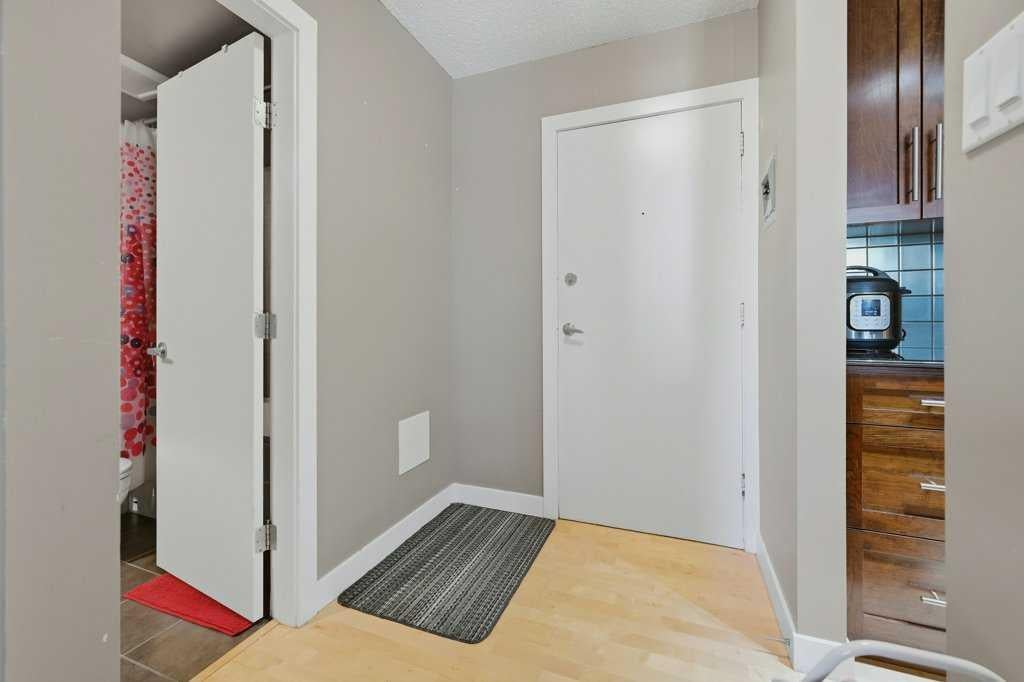 2220 16A Street SW 403