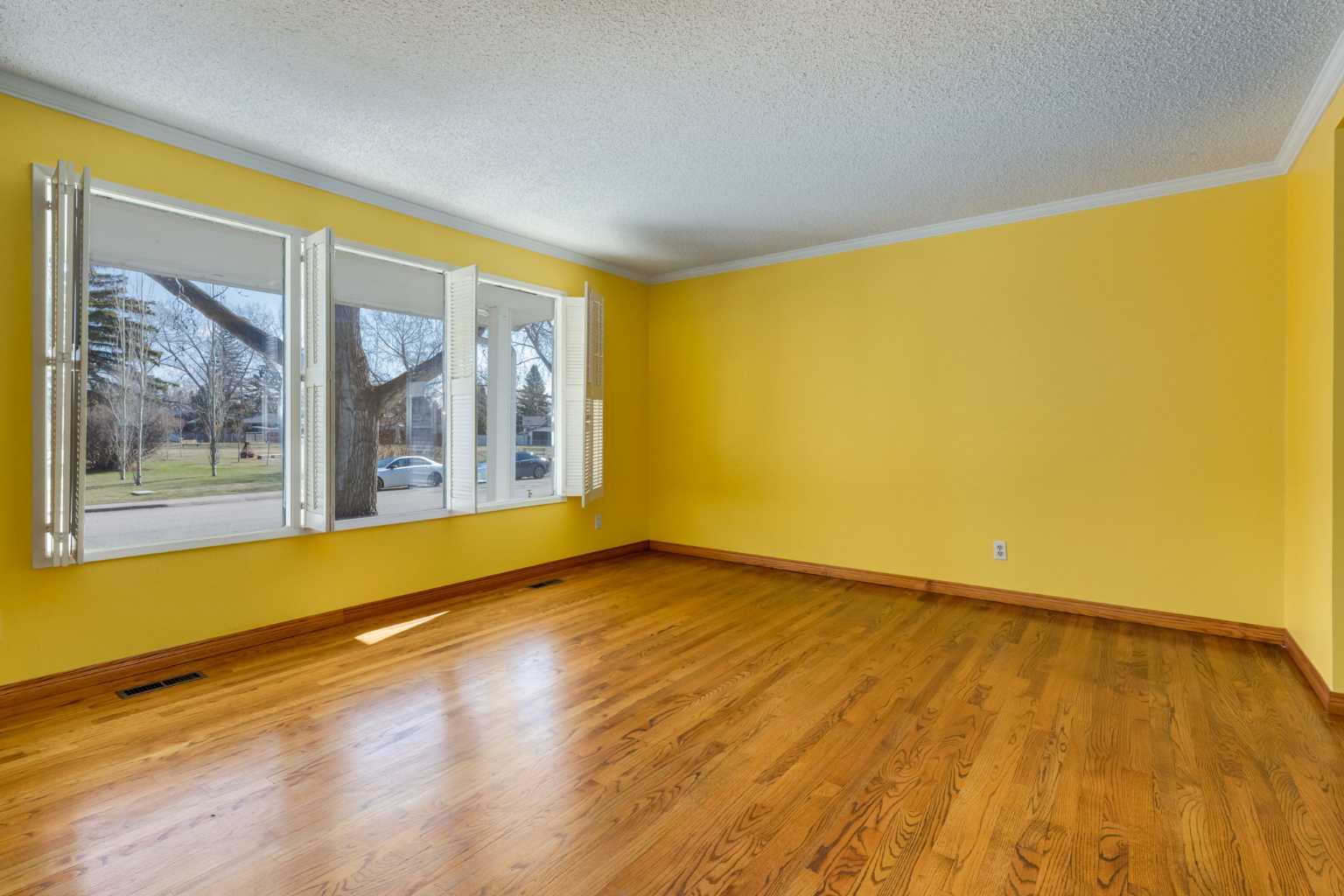 43 Mapleburn Drive SE