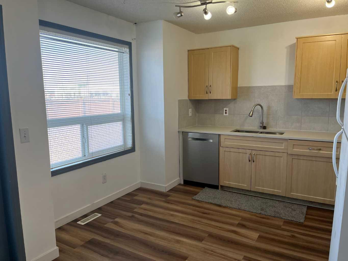 111 Tarawood Lane NE 2102