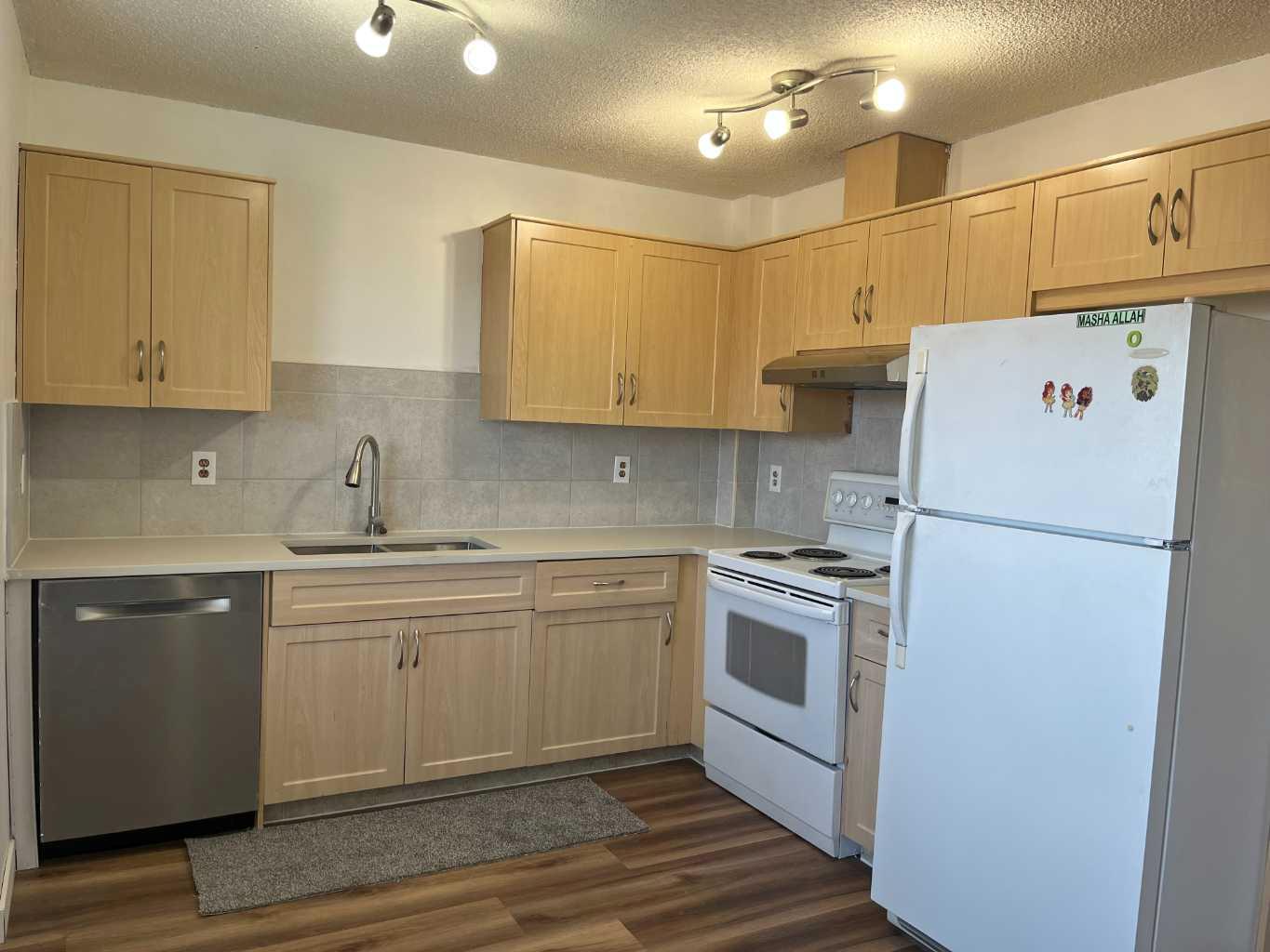 111 Tarawood Lane NE 2102