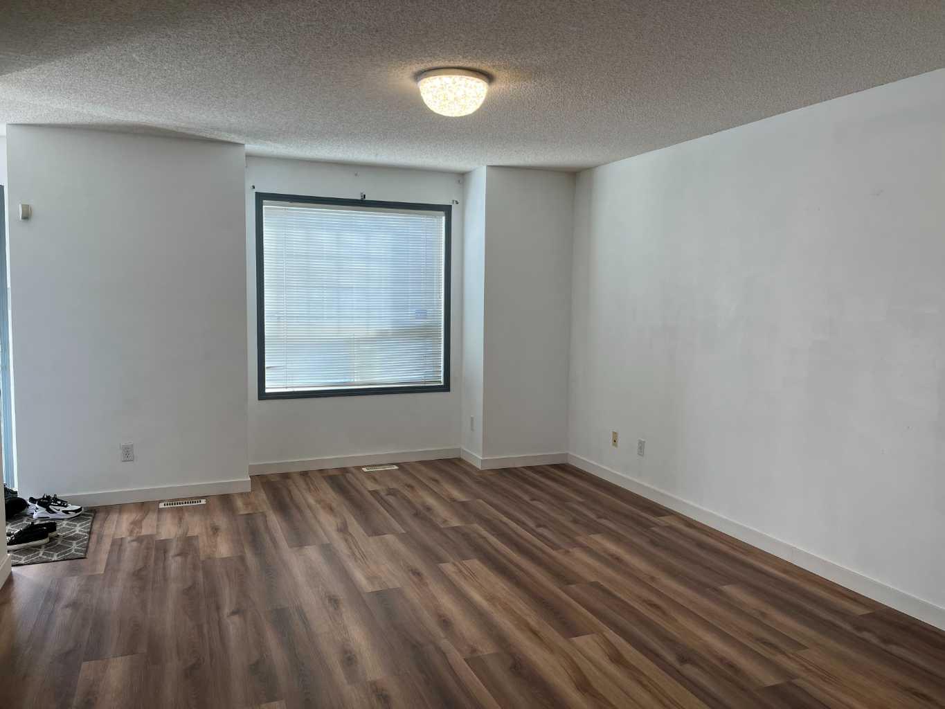 111 Tarawood Lane NE 2102