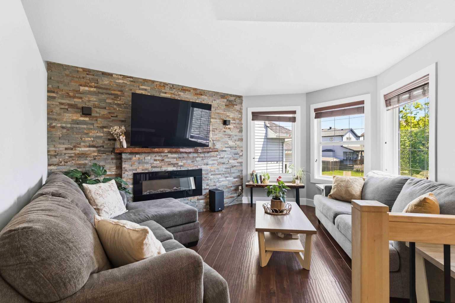 181 Coyote Crescent