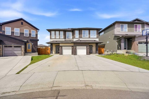 Photo of 121 Carringvue Park NW, Calgary, AB T3P 1L1 (MLS # A2346231)
