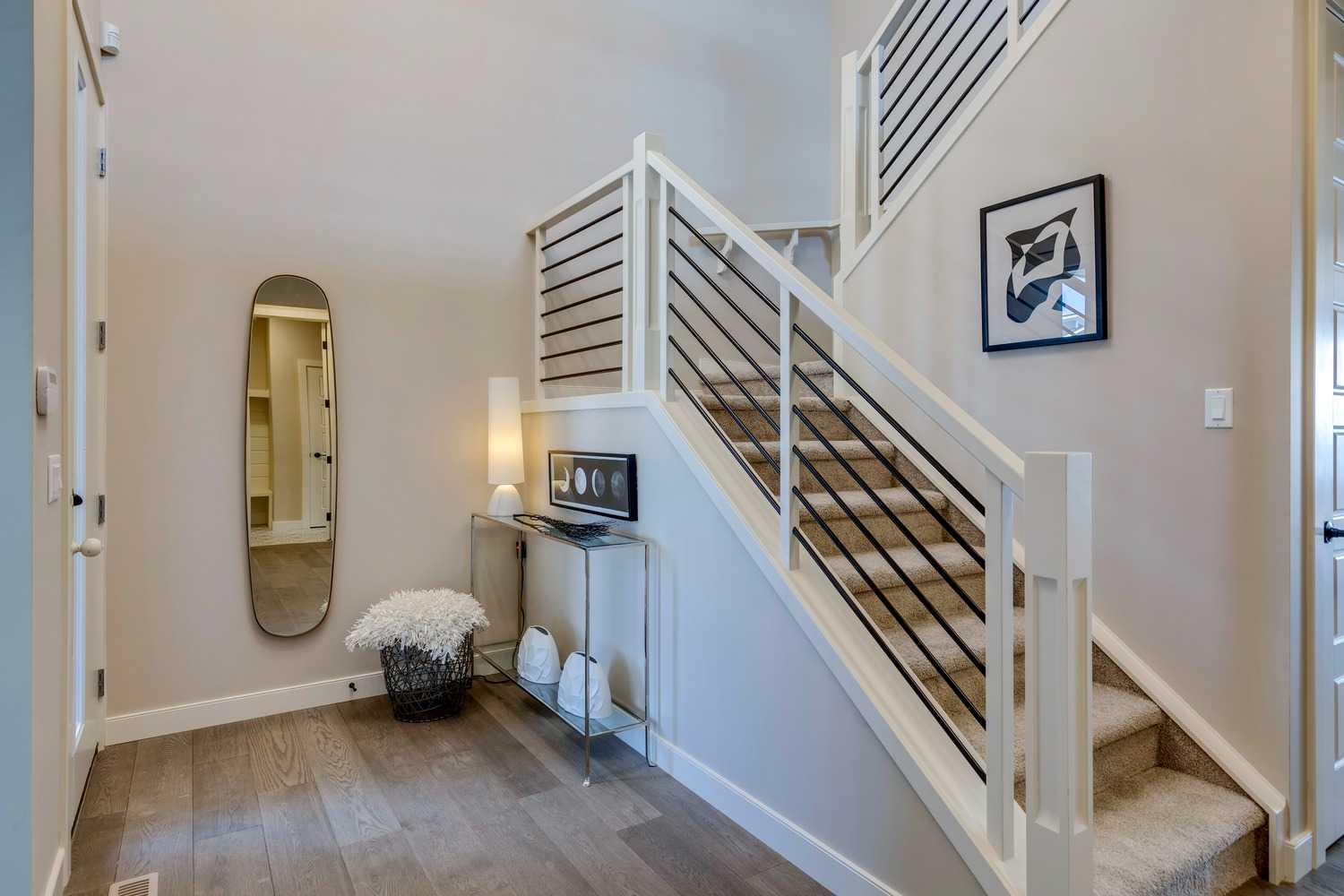 111 Sundown Crescent