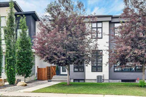 Photo of 3127 44 Street SW, Calgary, AB T3E 3R5 (MLS # A2330022)