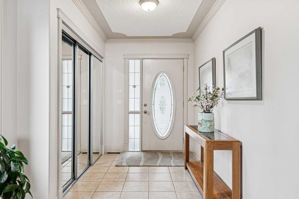 Photo of 100 Signature Way SW #86, Calgary, AB T3H 2W6 (MLS # A2301983)