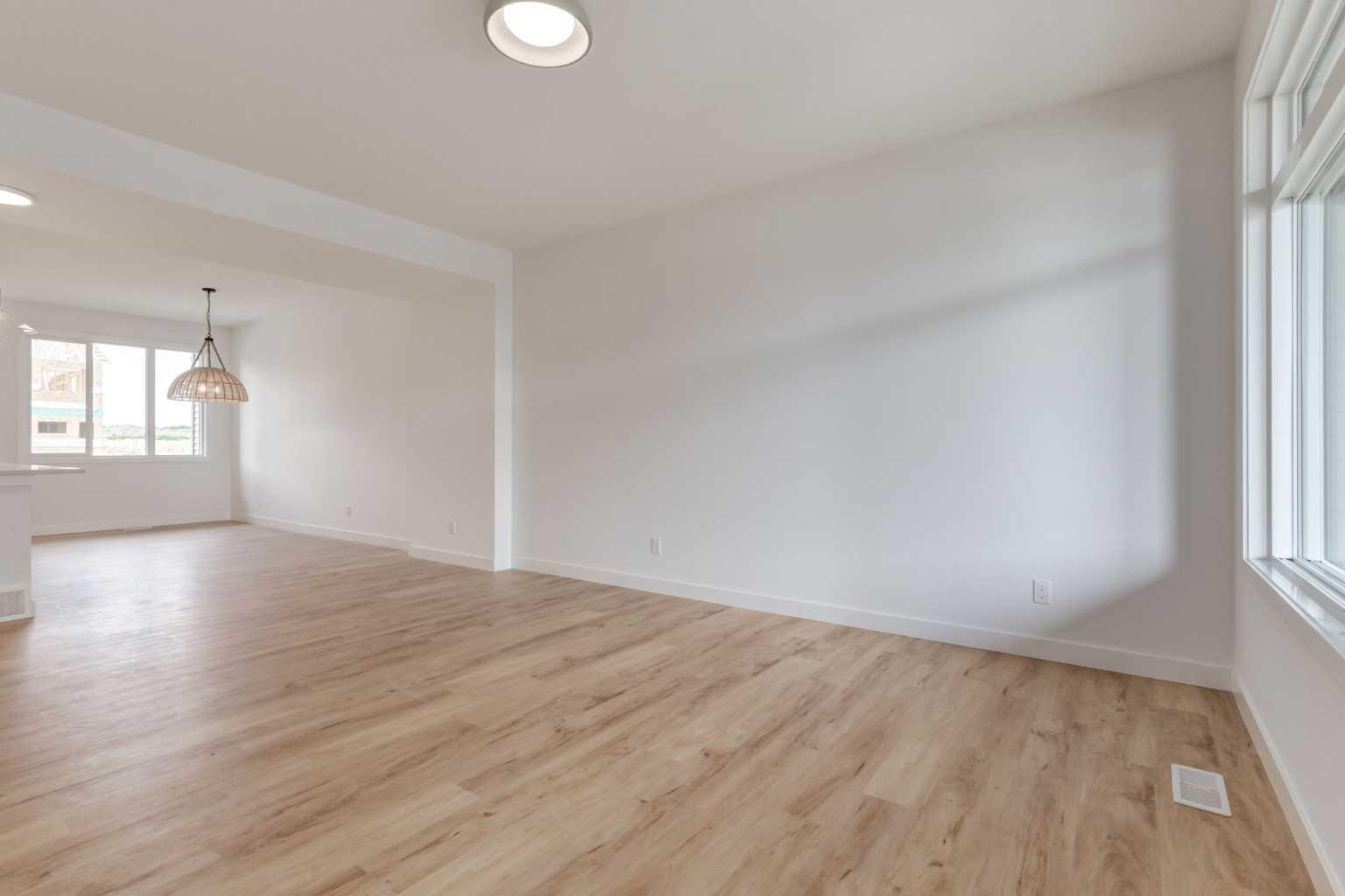 403 Clydesdale Avenue