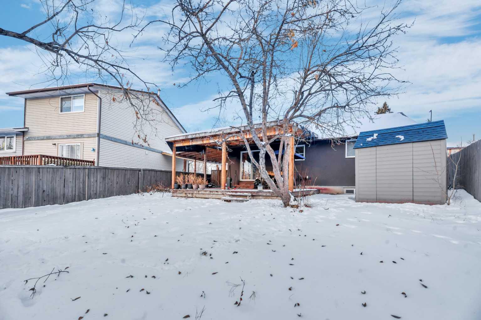 19 Castlepark Way NE